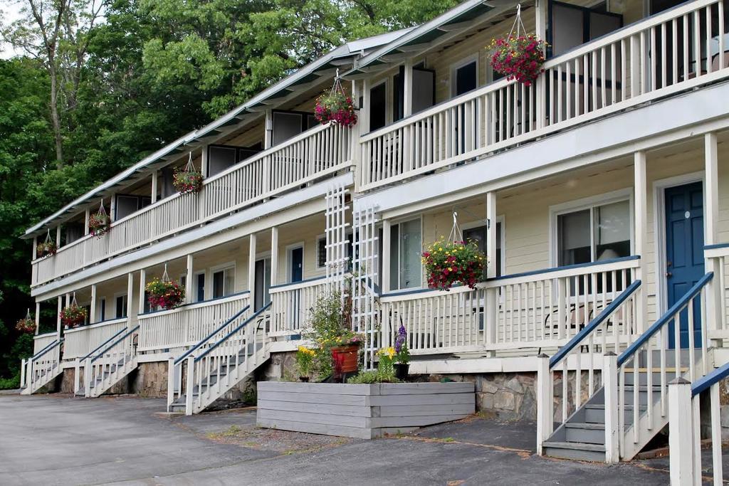 Inn On The Hill Lake George Luaran gambar