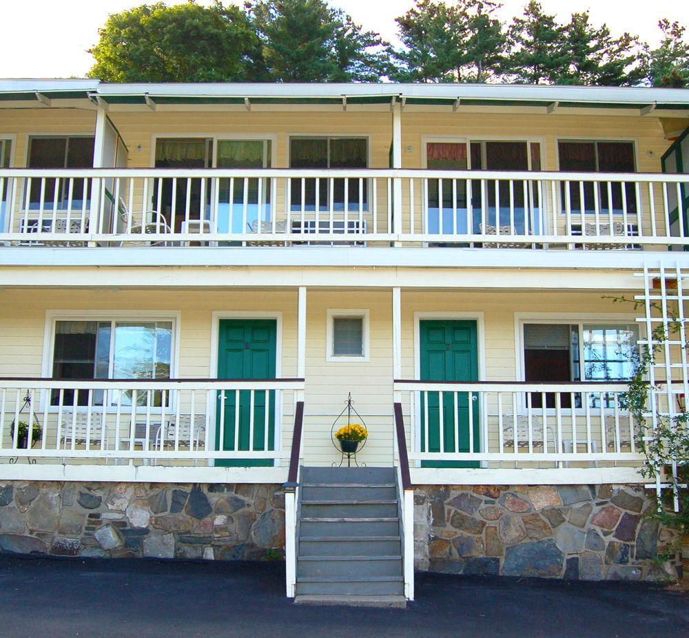 Inn On The Hill Lake George Luaran gambar