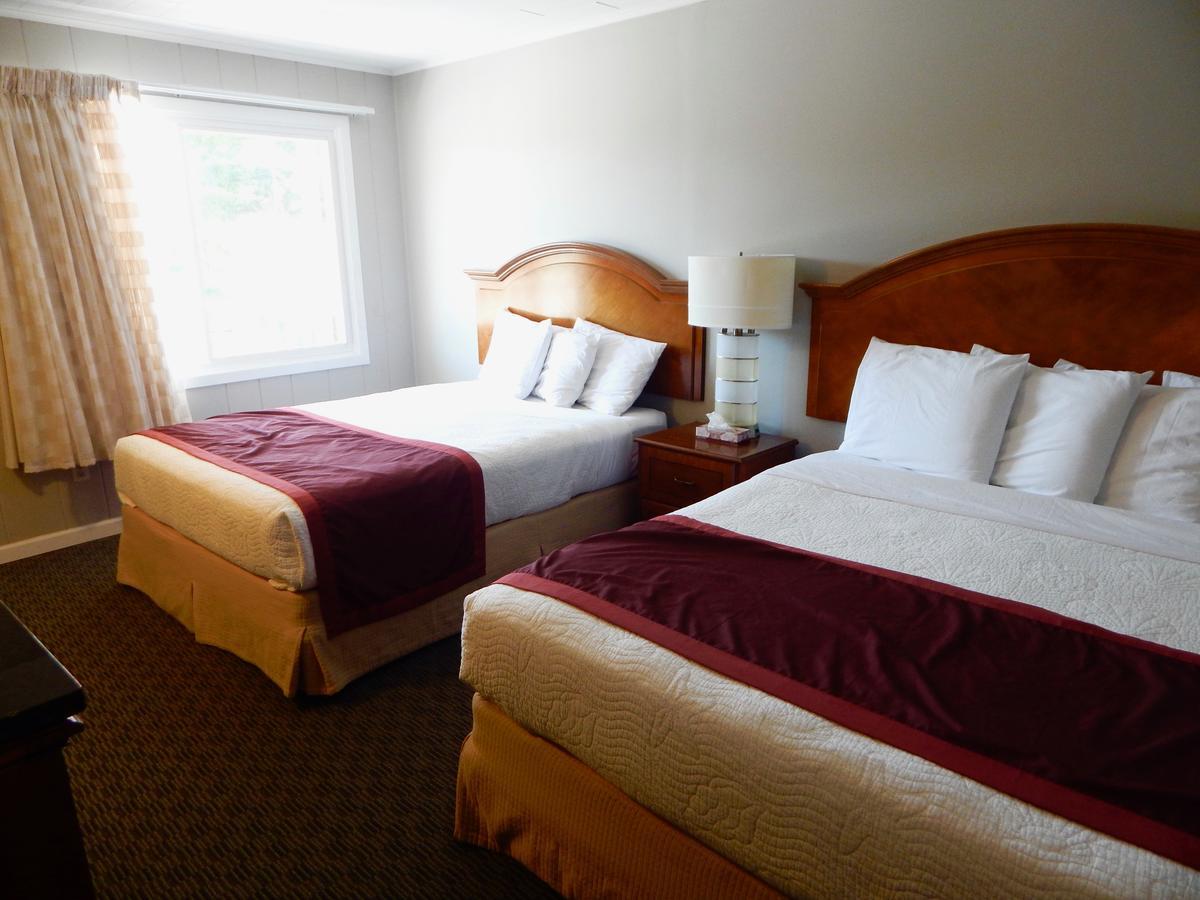 Inn On The Hill Lake George Luaran gambar